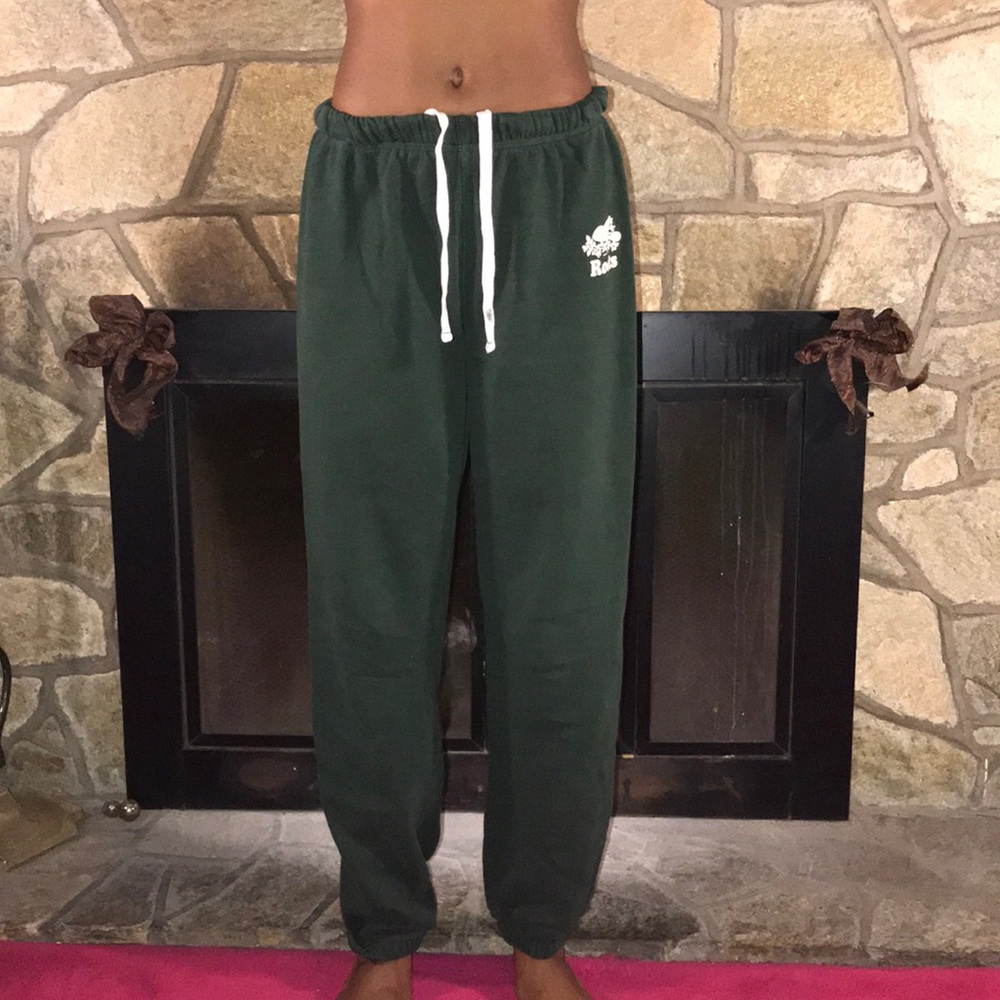 Green Roots Canada sweatpants
